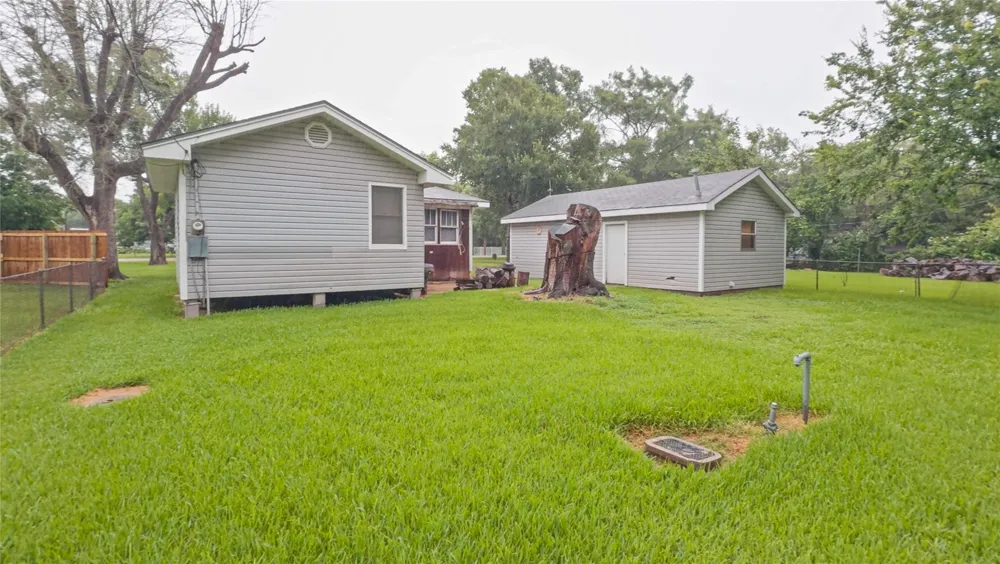 2109 Magnolia Drive La Marque, TX 77568