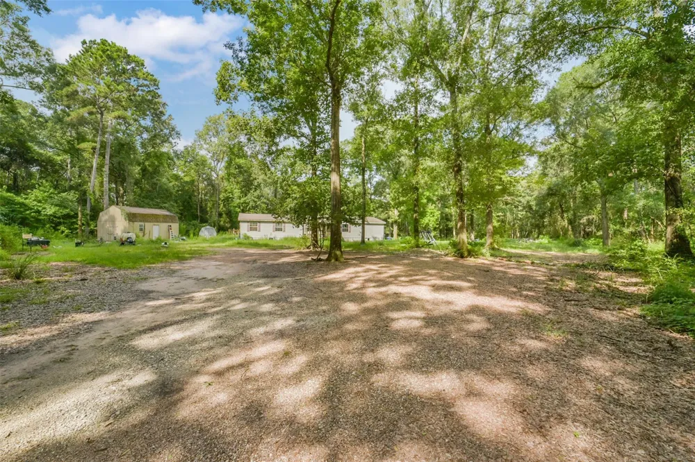 1706 County Road 3011 Dayton, TX 77535