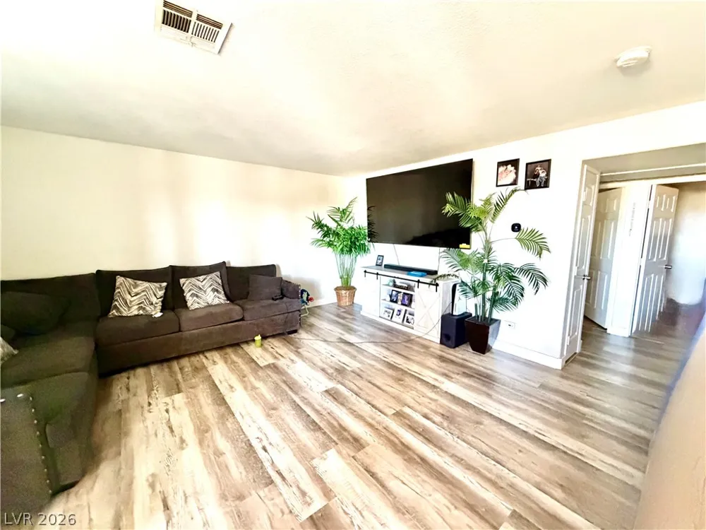 2201 James Bilbray Drive Las Vegas, NV 89108