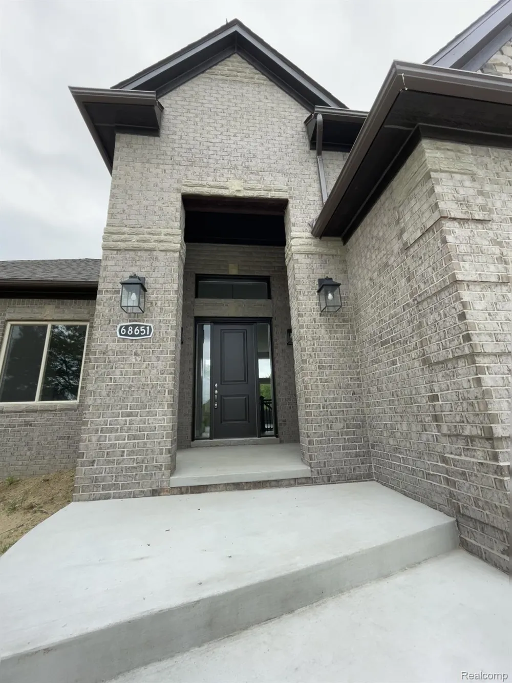 68651 Lake Angela Pointe Richmond City, MI 48062