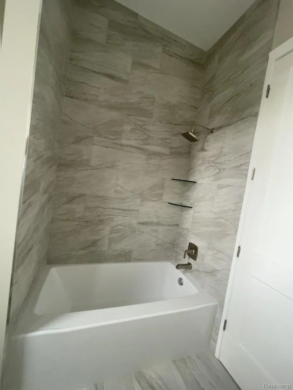 68651 Lake Angela Pointe Richmond City, MI 48062