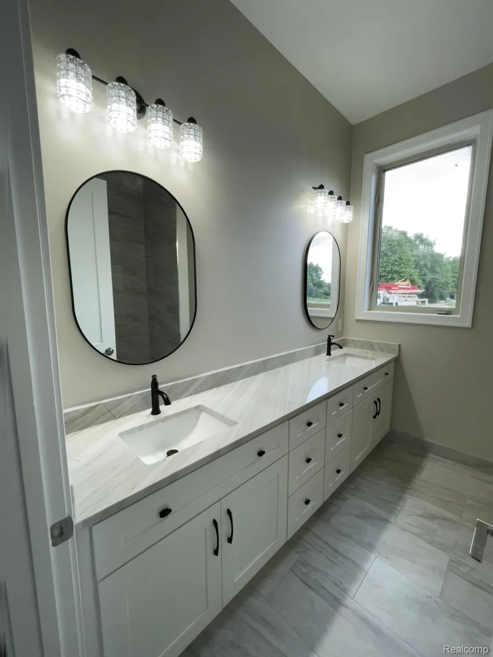 68651 Lake Angela Pointe Richmond City, MI 48062