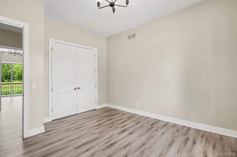68651 Lake Angela Pointe Richmond City, MI 48062