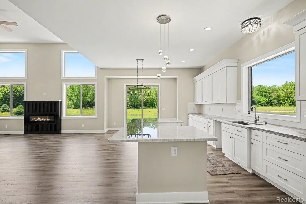 68651 Lake Angela Pointe Richmond City, MI 48062