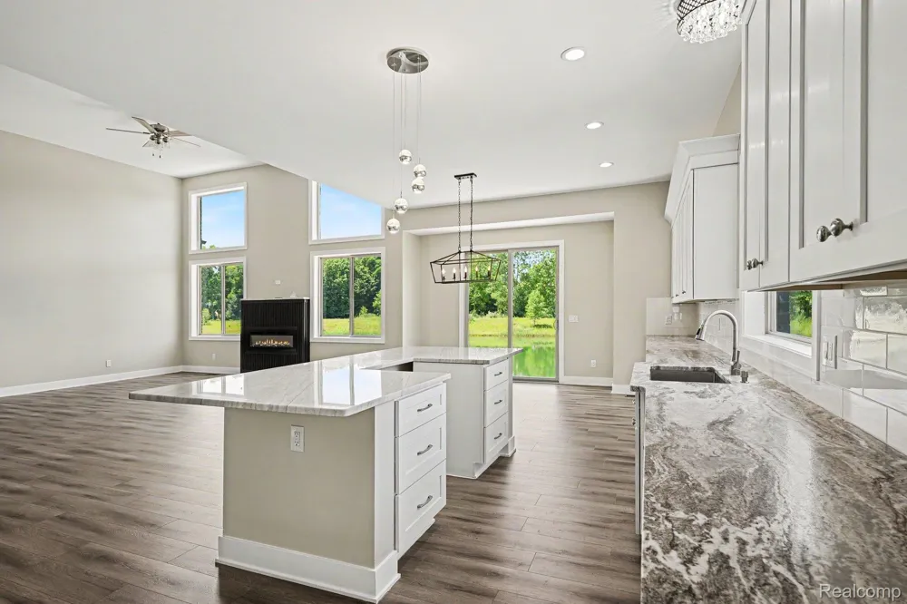 68651 Lake Angela Pointe Richmond City, MI 48062