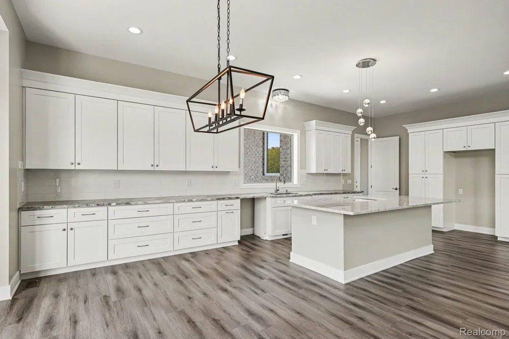 68651 Lake Angela Pointe Richmond City, MI 48062