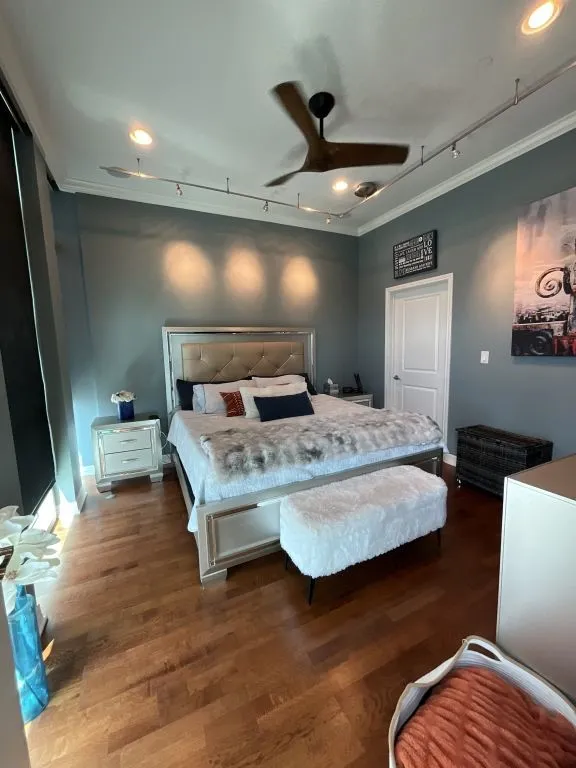 500 Throckmorton Street #2505 Fort Worth, TX 76102