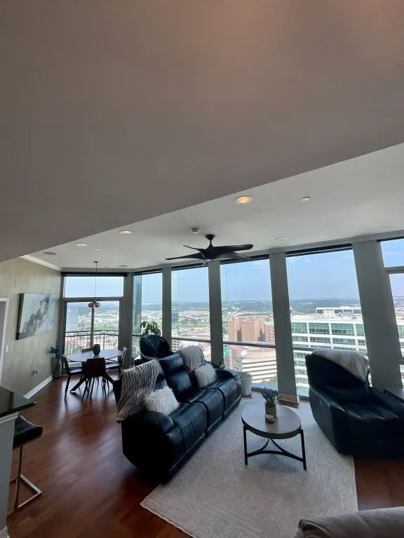 500 Throckmorton Street #2505 Fort Worth, TX 76102