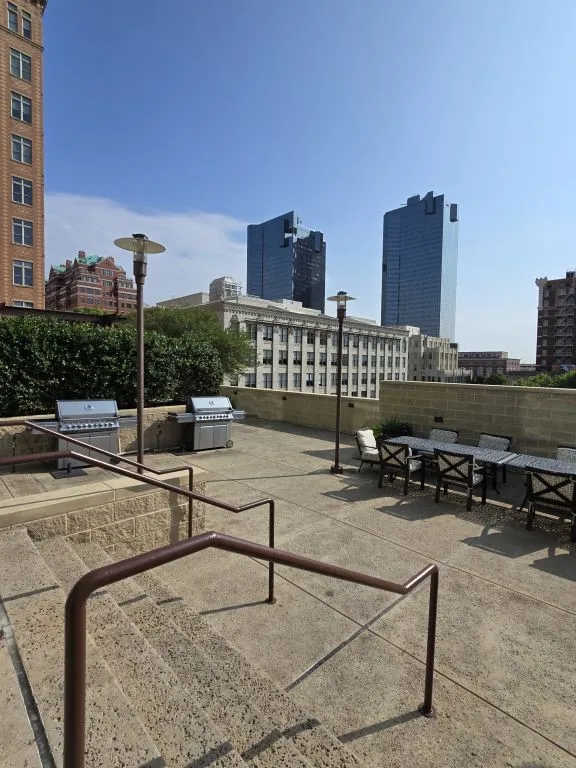 500 Throckmorton Street #2505 Fort Worth, TX 76102