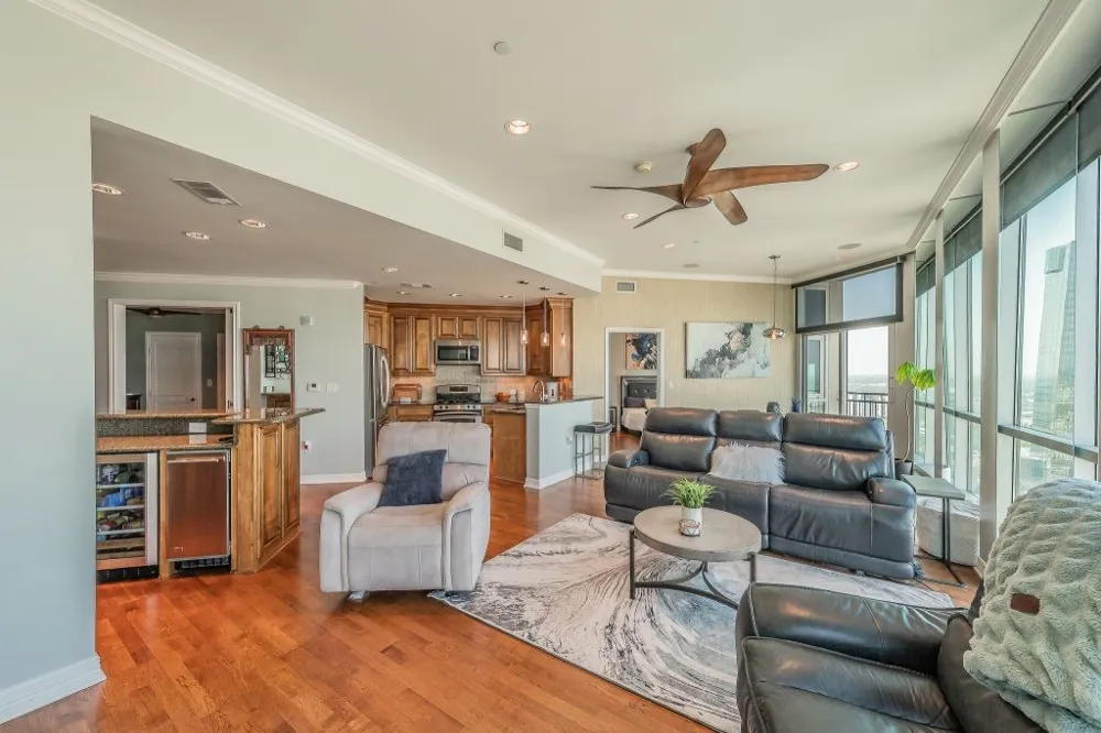 500 Throckmorton Street #2505 Fort Worth, TX 76102