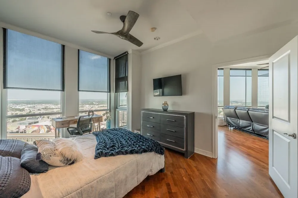 500 Throckmorton Street #2505 Fort Worth, TX 76102