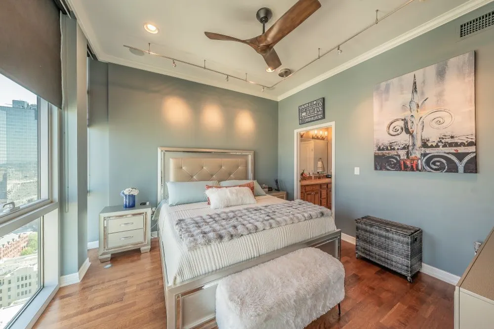 500 Throckmorton Street #2505 Fort Worth, TX 76102
