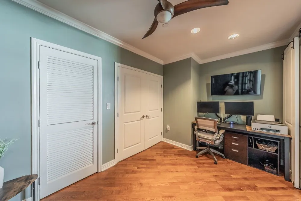 500 Throckmorton Street #2505 Fort Worth, TX 76102