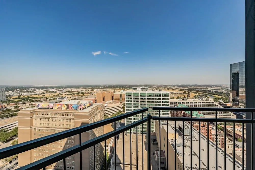 500 Throckmorton Street #2505 Fort Worth, TX 76102