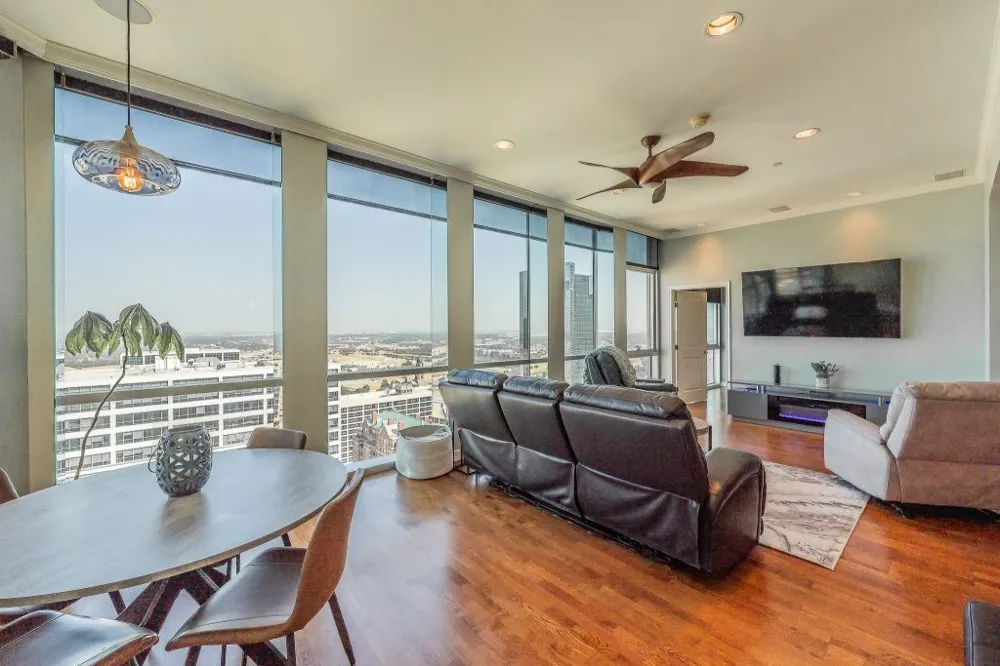 500 Throckmorton Street #2505 Fort Worth, TX 76102