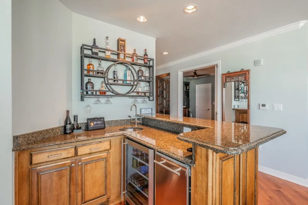 500 Throckmorton Street #2505 Fort Worth, TX 76102