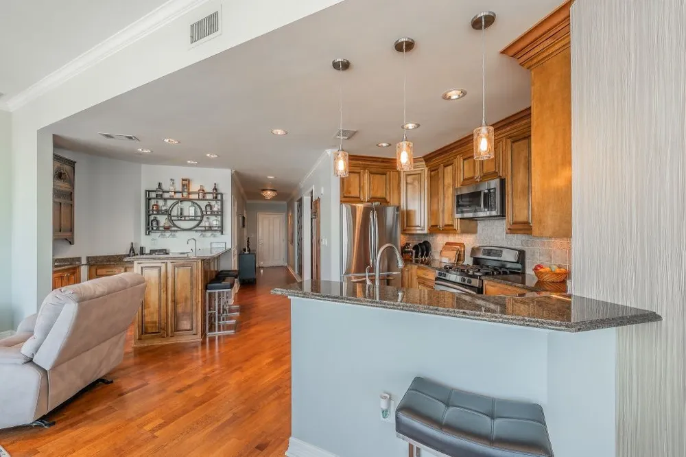 500 Throckmorton Street #2505 Fort Worth, TX 76102