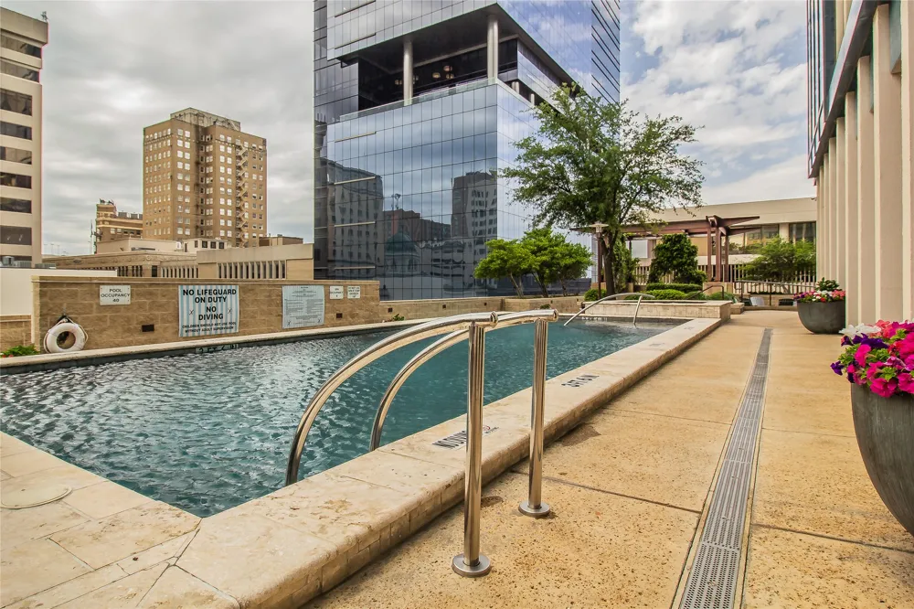 500 Throckmorton Street #2505 Fort Worth, TX 76102