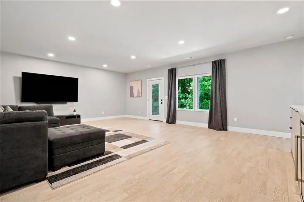5545 Our Road Oakwood, GA 30566