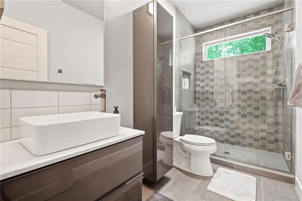 5545 Our Road Oakwood, GA 30566