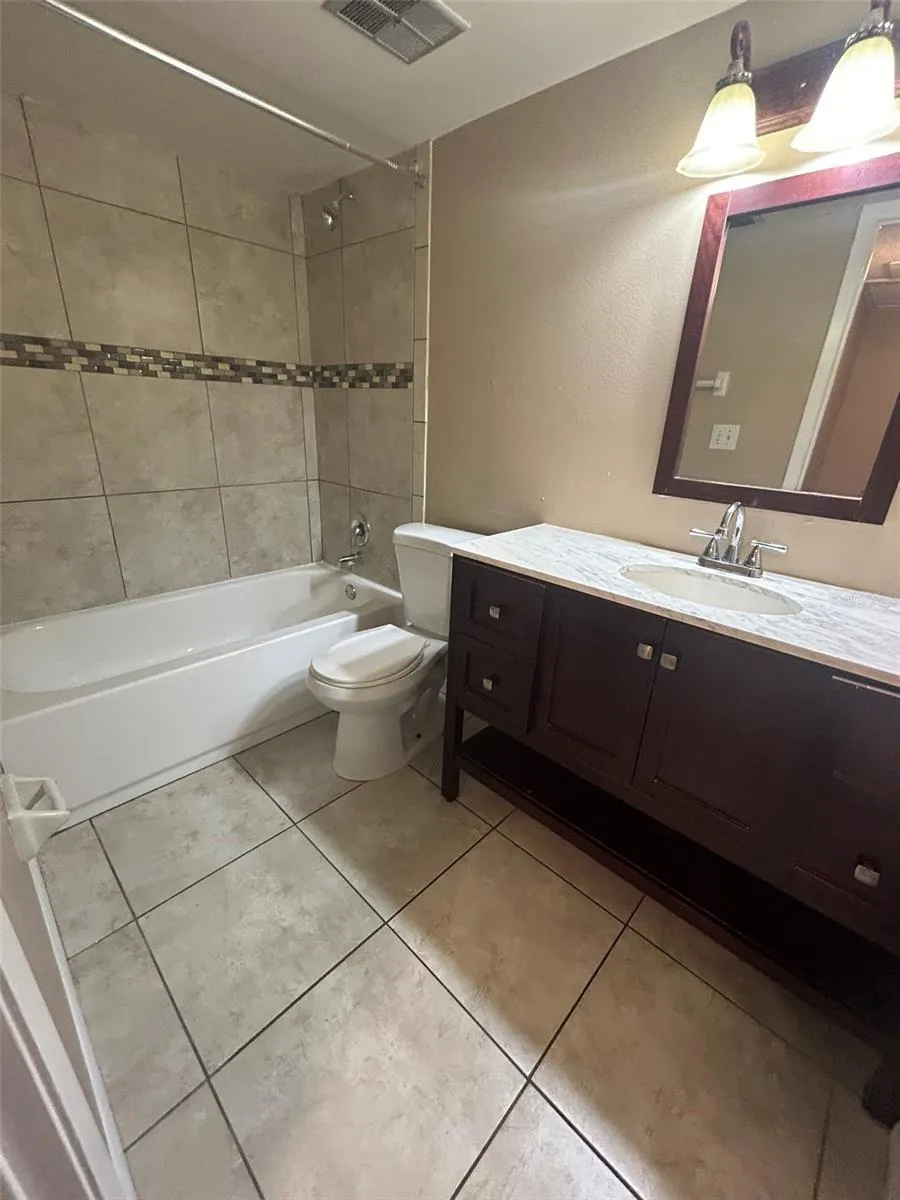 618 ORANGE DRIVE #212 Altamonte Springs, FL 32701
