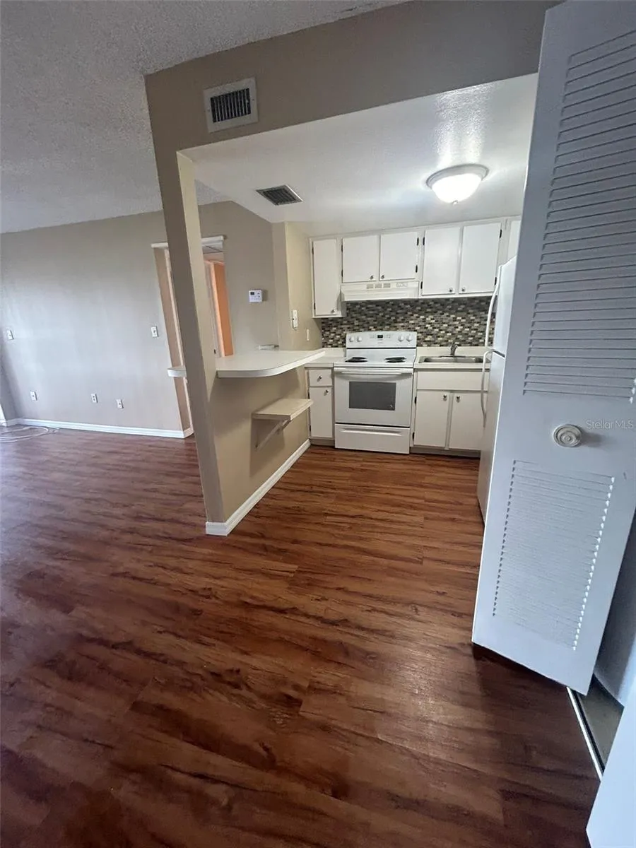 618 ORANGE DRIVE #212 Altamonte Springs, FL 32701