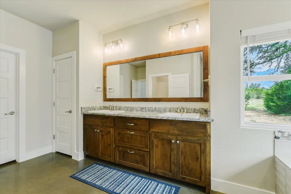 520 Murphy Drive Bertram, TX 78605