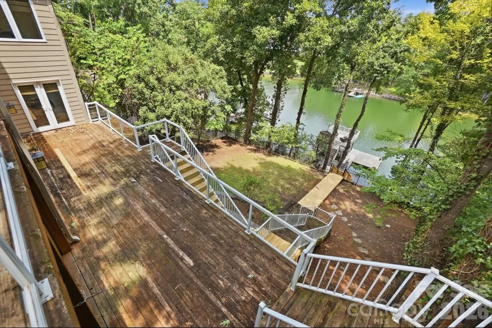16121 Tana Tea Circle Tega Cay, SC 29708