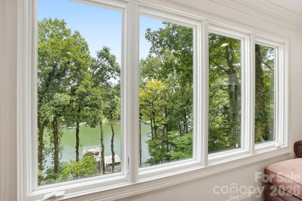 16121 Tana Tea Circle Tega Cay, SC 29708