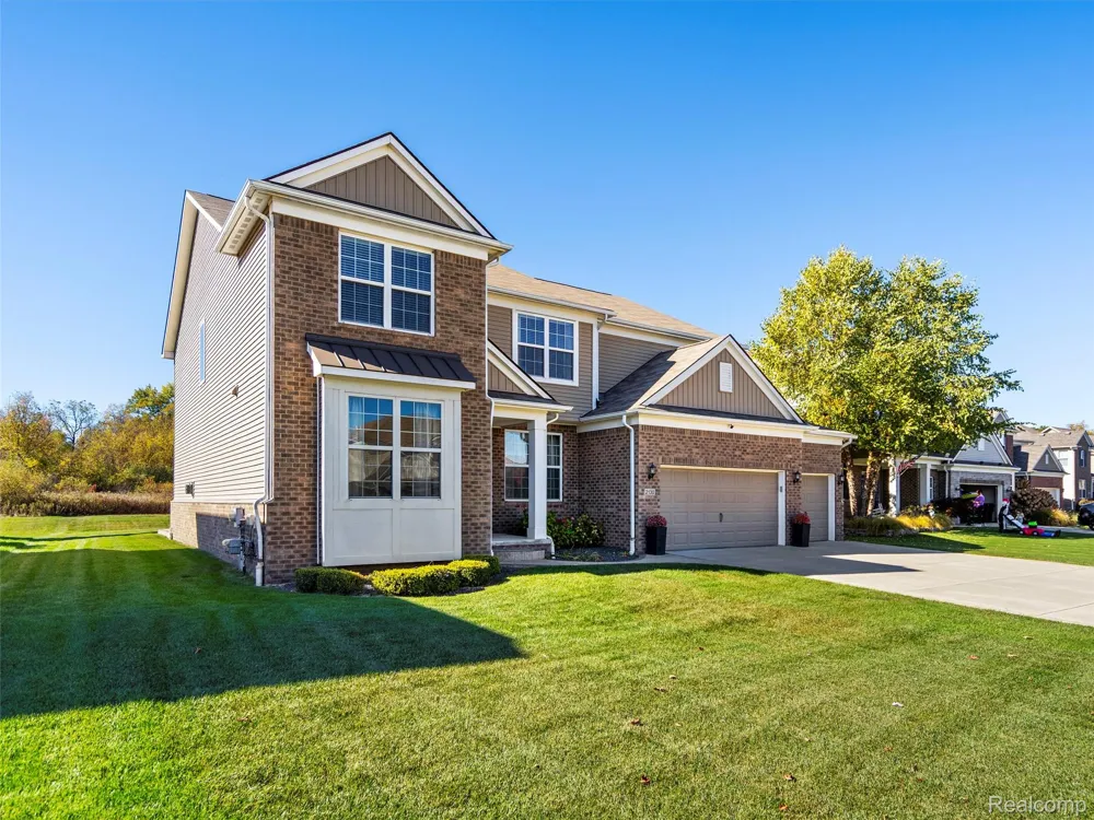 2130 Findley Circle Orion Charter Township, MI 48360
