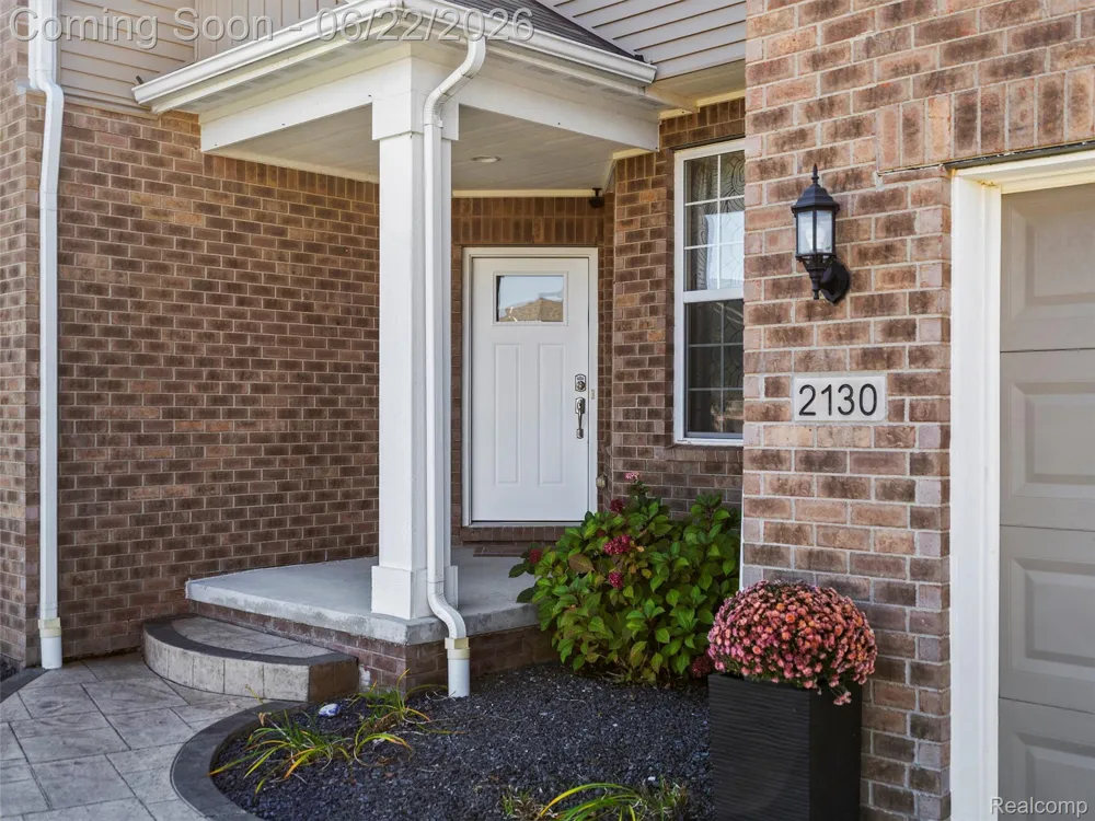 2130 Findley Circle Orion Charter Township, MI 48360