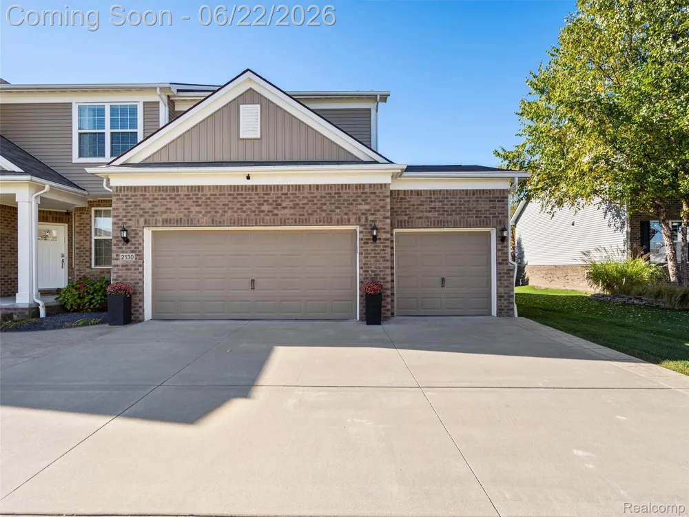 2130 Findley Circle Orion Charter Township, MI 48360