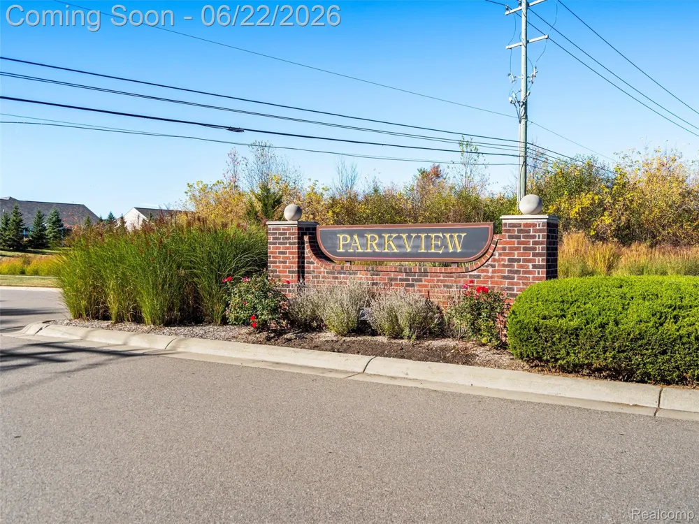 2130 Findley Circle Orion Charter Township, MI 48360