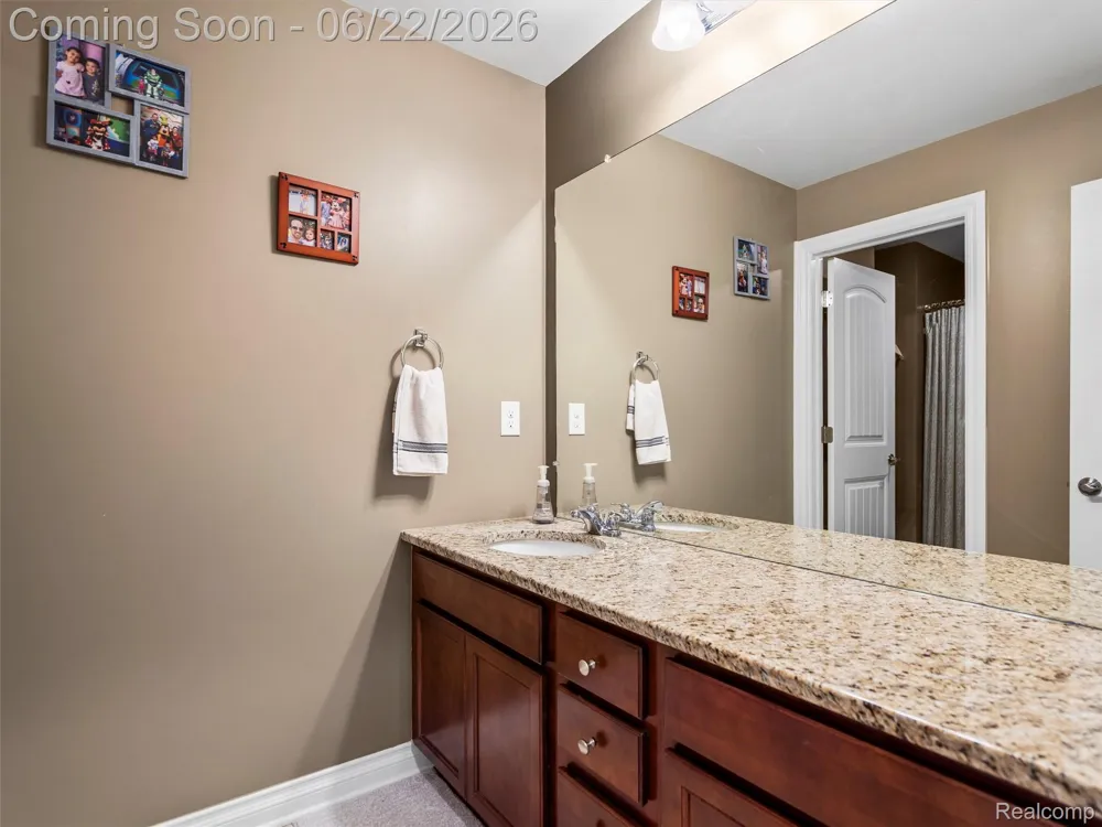 2130 Findley Circle Orion Charter Township, MI 48360
