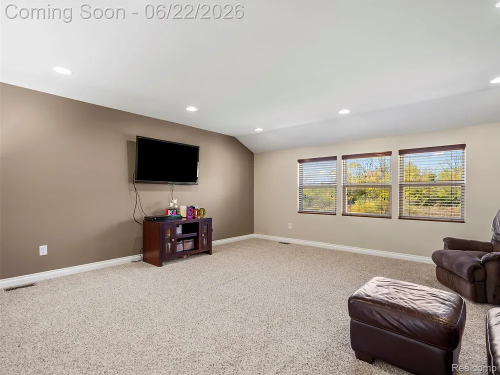 2130 Findley Circle Orion Charter Township, MI 48360