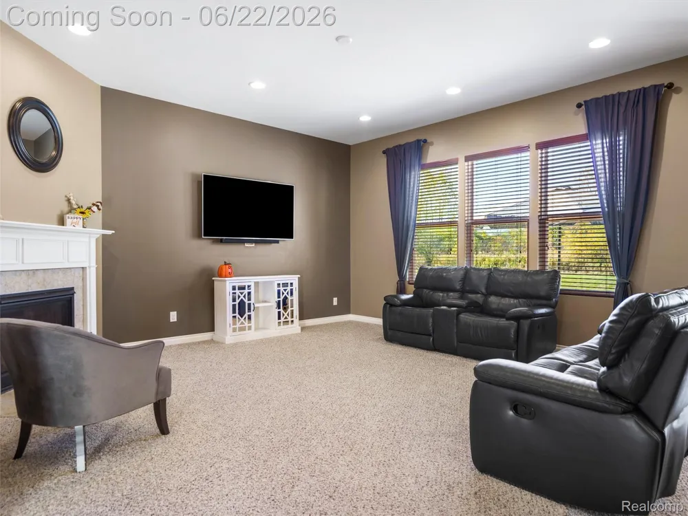 2130 Findley Circle Orion Charter Township, MI 48360