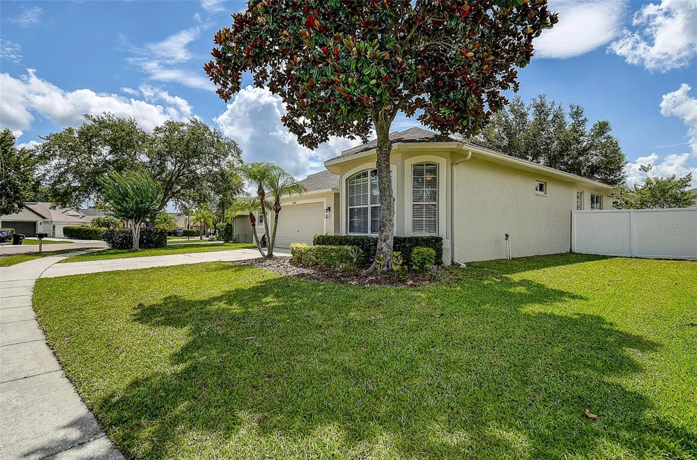 16730 FAIRBOLT WAY Odessa, FL 33556