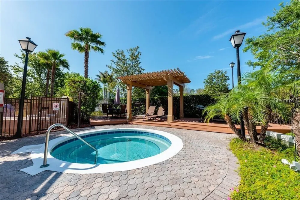 737 CREST PINES DRIVE #612 Orlando, FL 32828