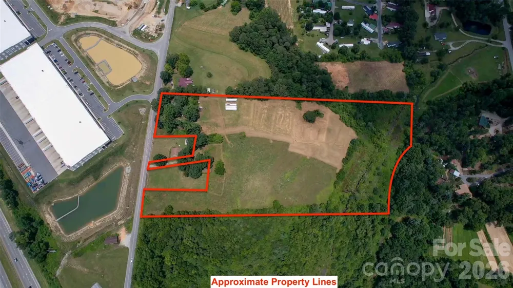 412 Mcmurray Road Flat Rock, NC 28731