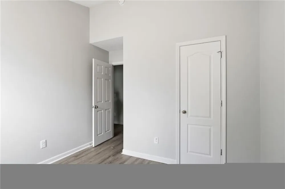 8569 Thomas Road Riverdale, GA 30274