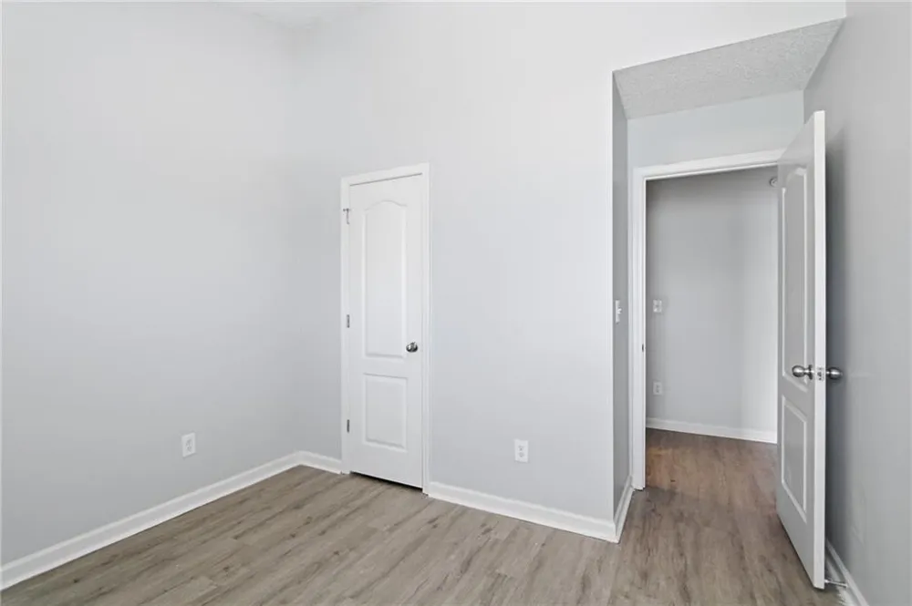 8569 Thomas Road Riverdale, GA 30274