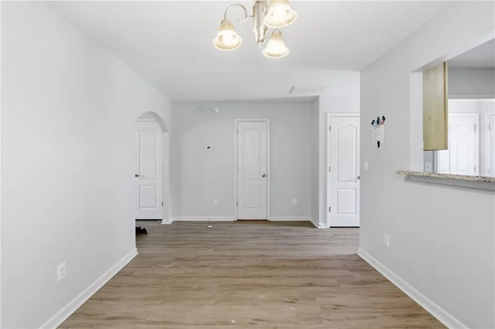 8569 Thomas Road Riverdale, GA 30274