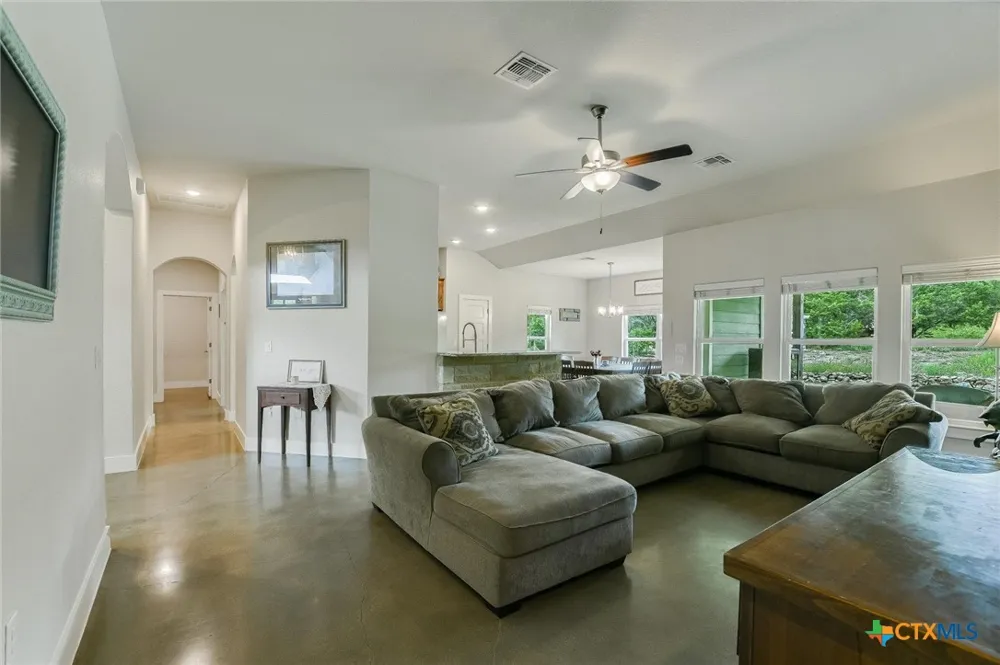 520 Murphy Drive Bertram, TX 78605