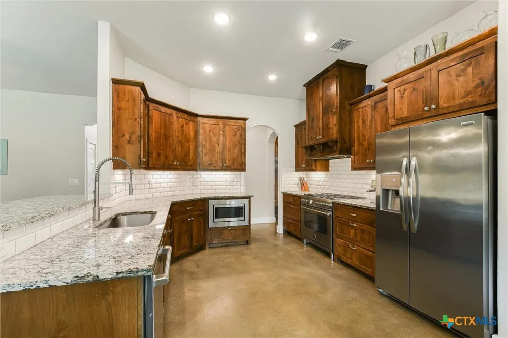 520 Murphy Drive Bertram, TX 78605