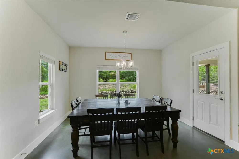 520 Murphy Drive Bertram, TX 78605