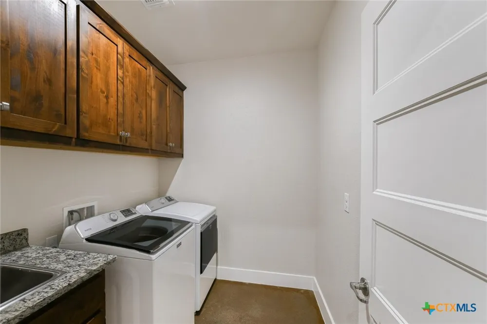 520 Murphy Drive Bertram, TX 78605