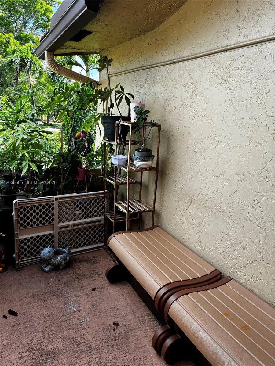 11101 Royal Palm Blvd #214 Coral Springs, FL 33065