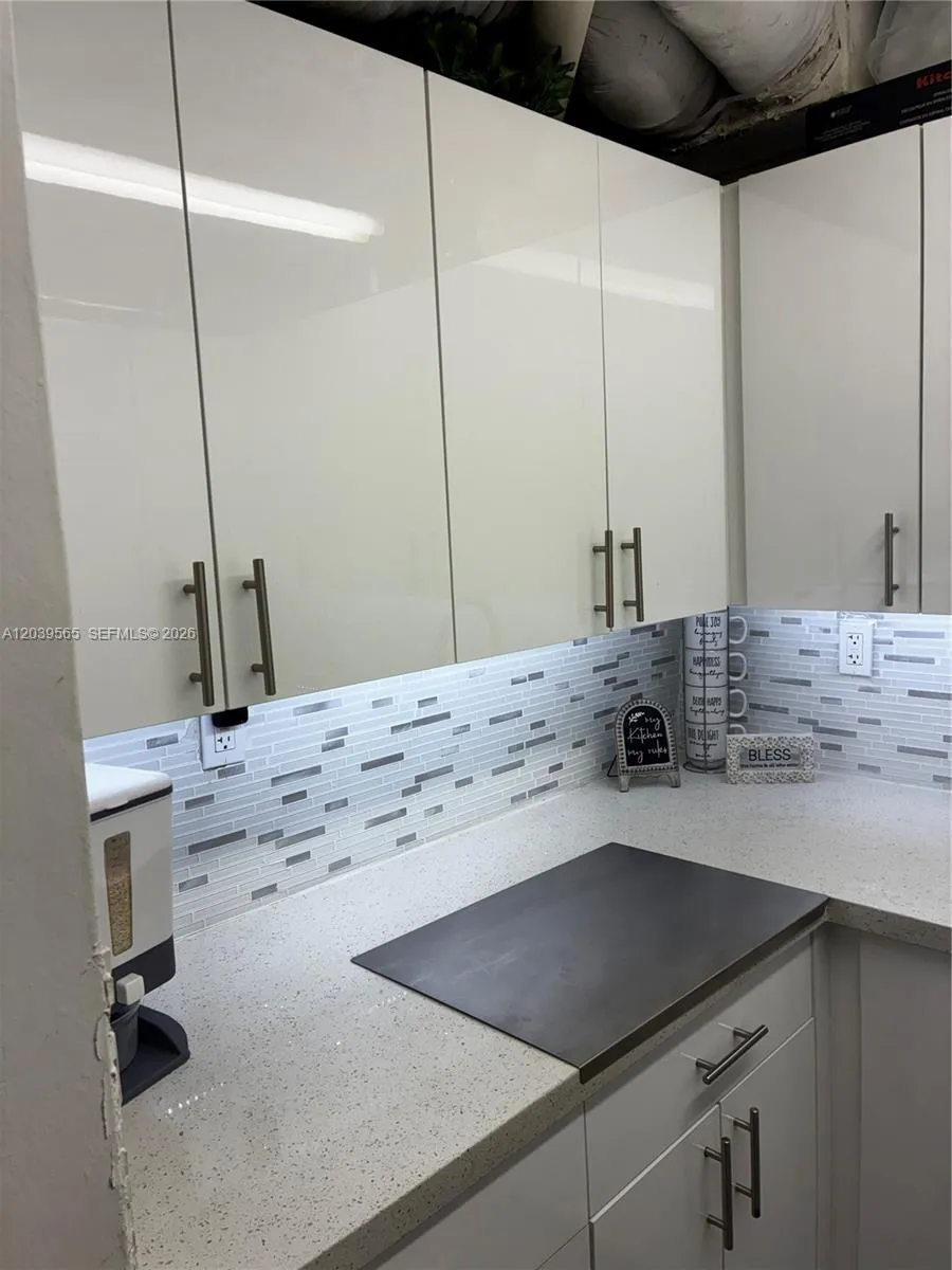 11101 Royal Palm Blvd #214 Coral Springs, FL 33065