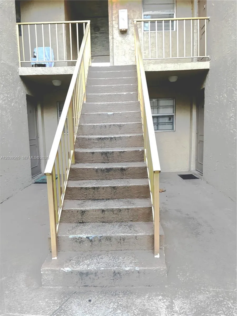 11101 Royal Palm Blvd #214 Coral Springs, FL 33065