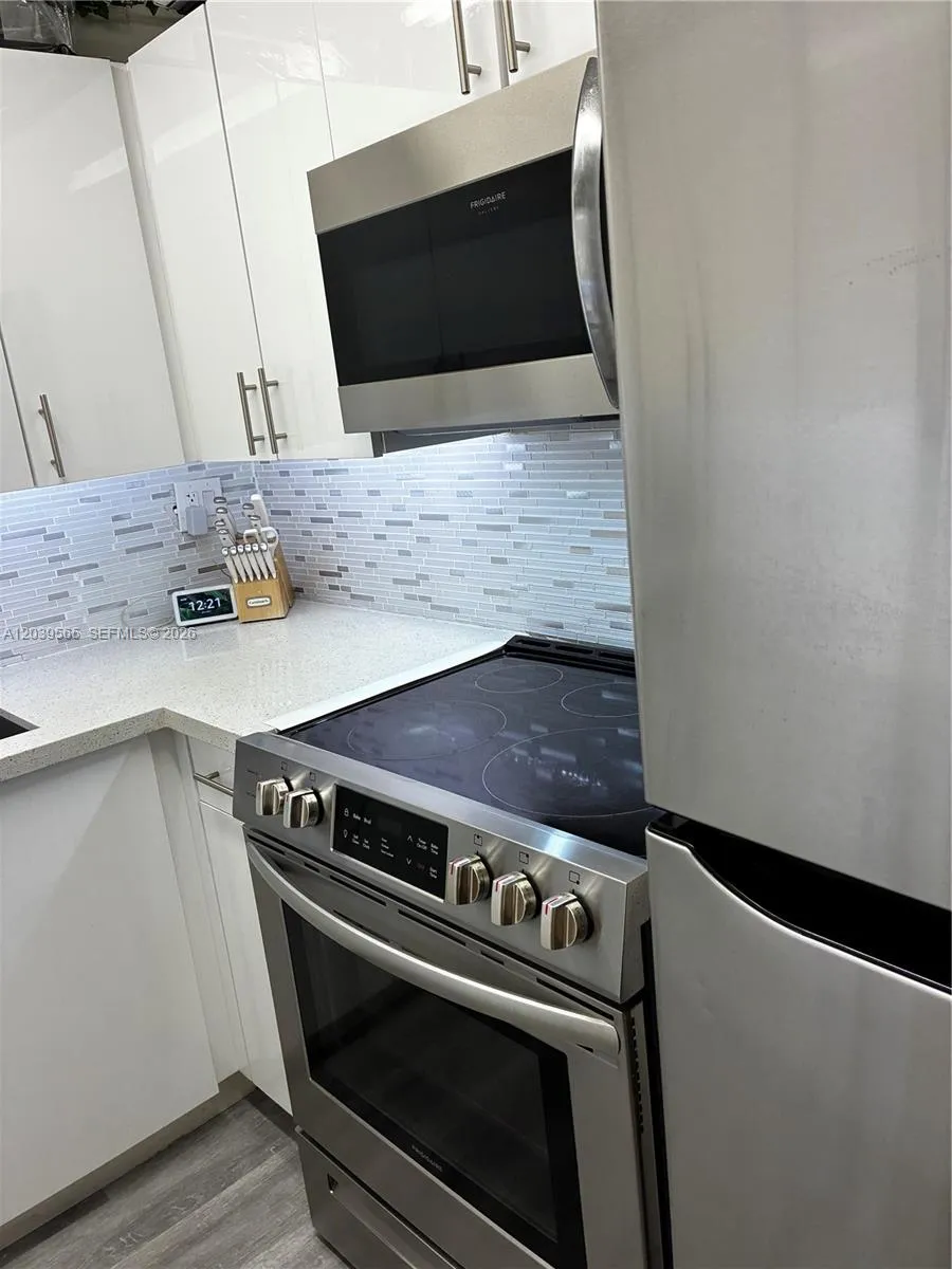 11101 Royal Palm Blvd #214 Coral Springs, FL 33065